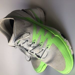 Nike cross trainer